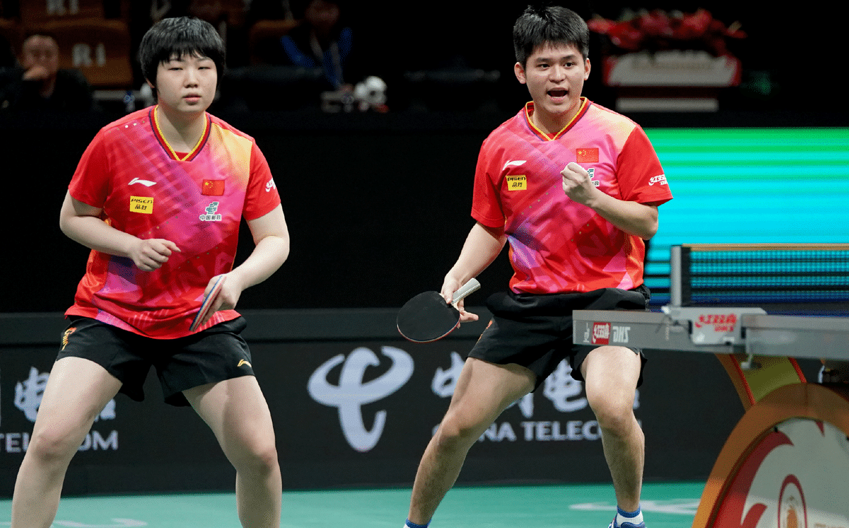 包含罗马尼亚队实力出众，备战国际比赛关键之战的词条