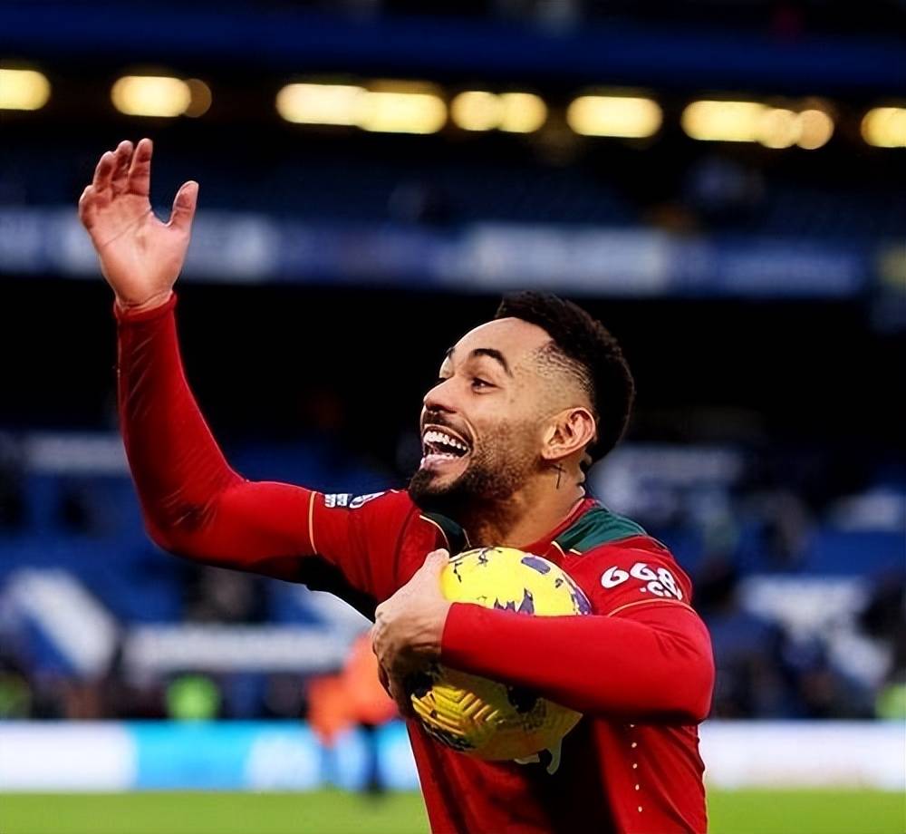 狼队主帅承认球队实力不足，需进行补强