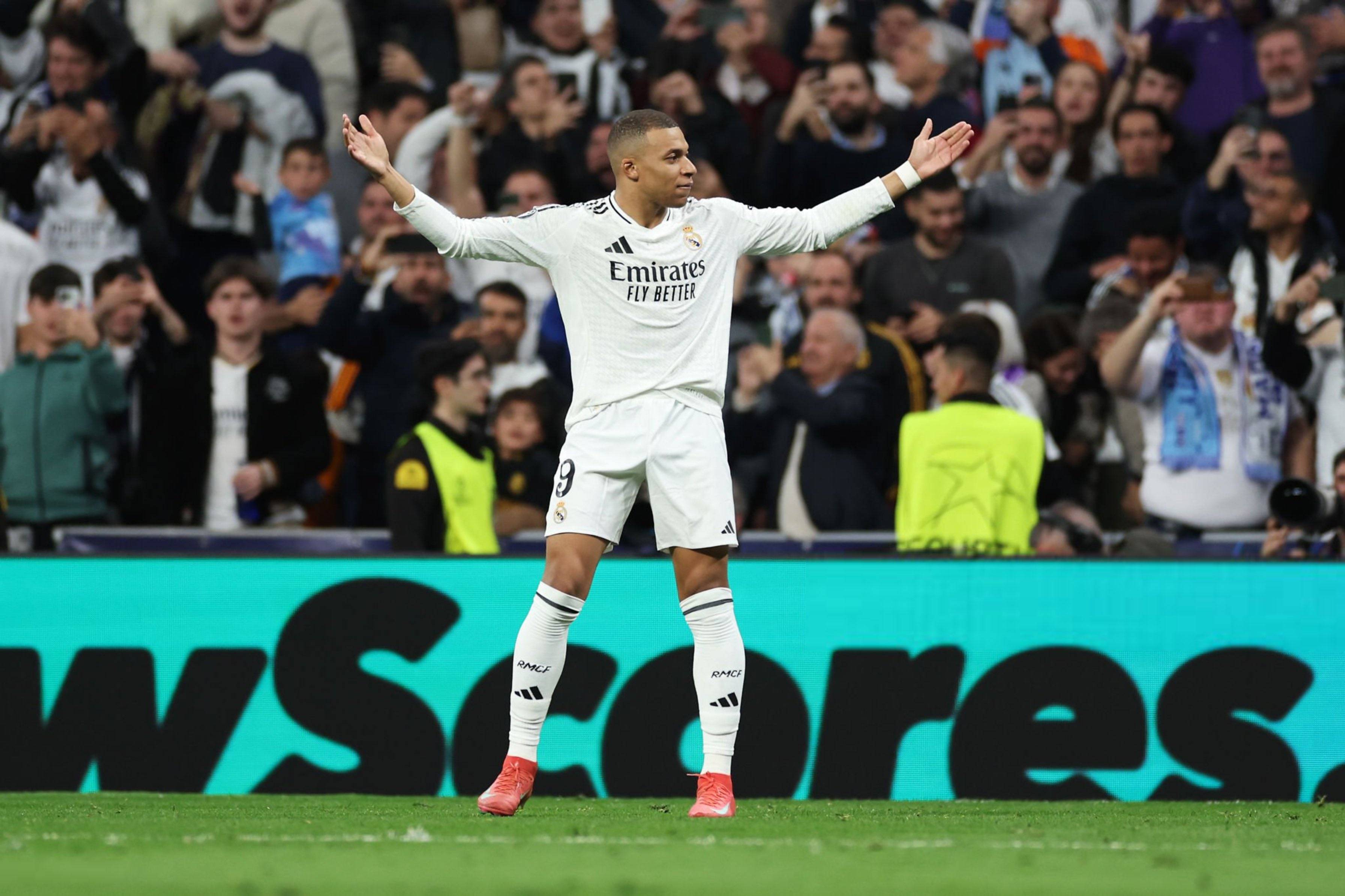 包含曼城重回巅峰，欧冠夺冠之路长坎坷难行的词条