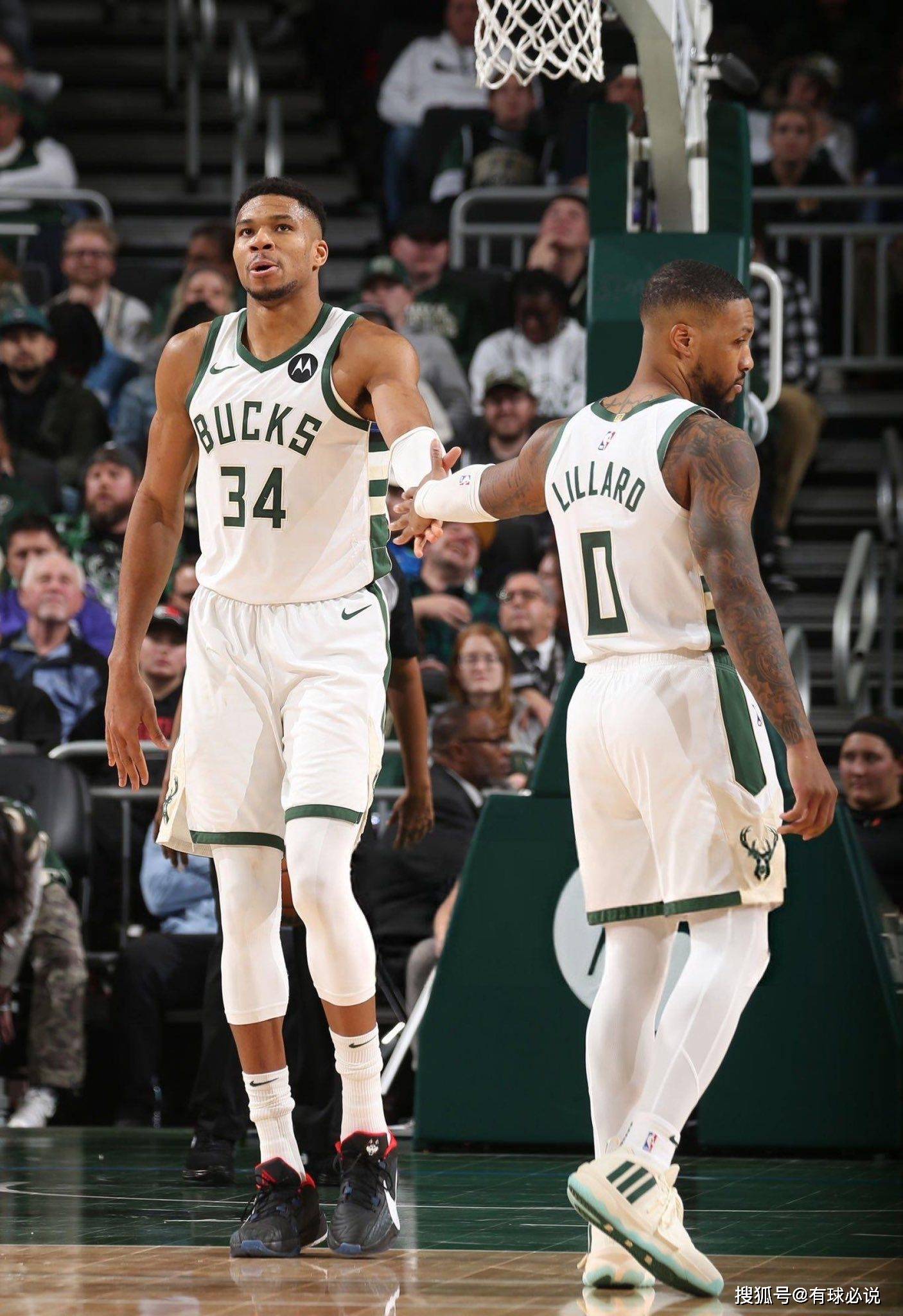  字母哥回归赛场，连败首场状态亮眼，澳大利亚队观众沸腾！