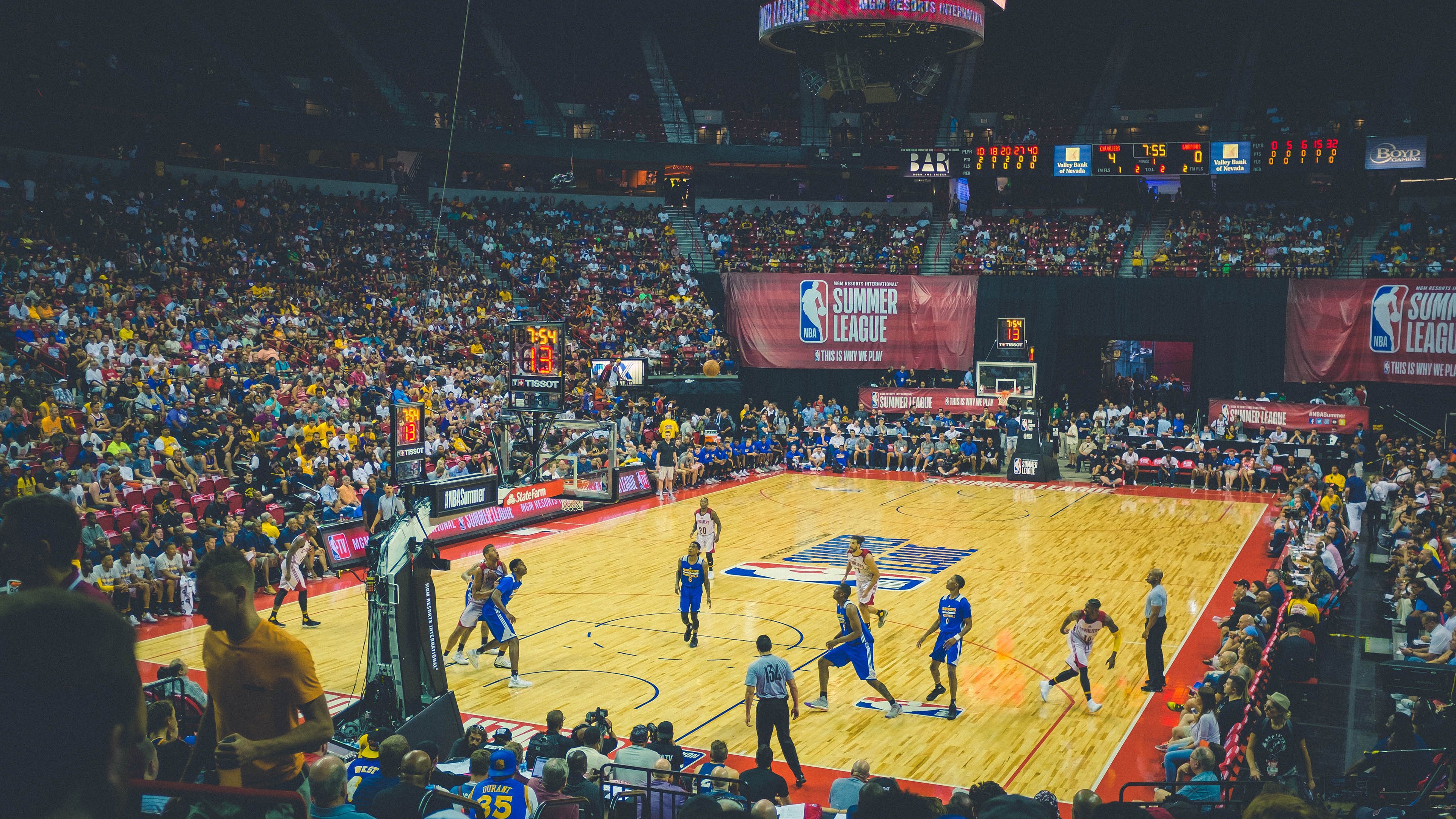 浓眉哥关键节点逆转，独行侠带队取胜！